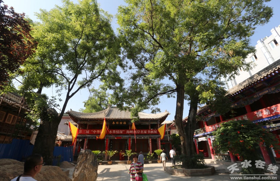 A scenic view of Tianshui Jixin Ci