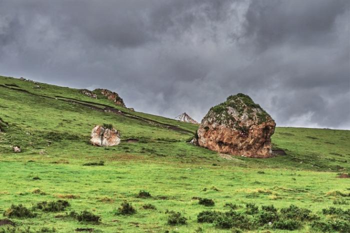 A scenic view of Tianshui Langjiaowa Yizhi