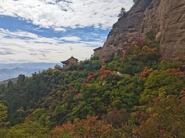 A scenic view of Tianshui Mutisi Shiku