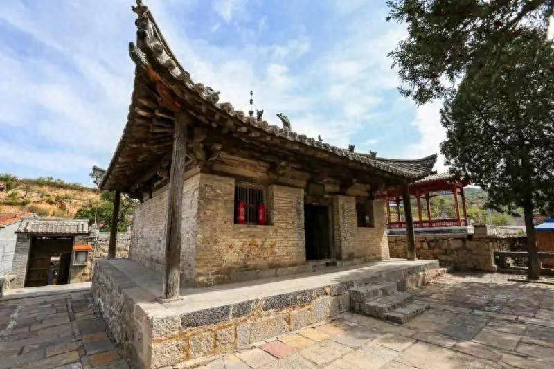 A scenic view of Tiantai An