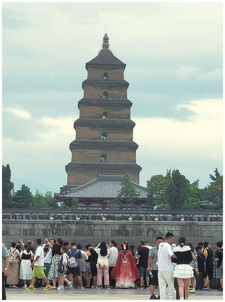 A scenic view of Tongchuan Chongxing Temple Pagoda