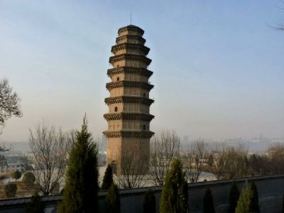 A scenic view of Tongchuan Shende Temple Pagoda
