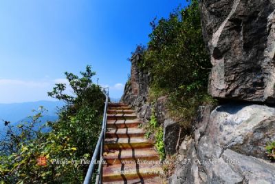 A scenic view of Tongchuan Yijun Grottoes Group