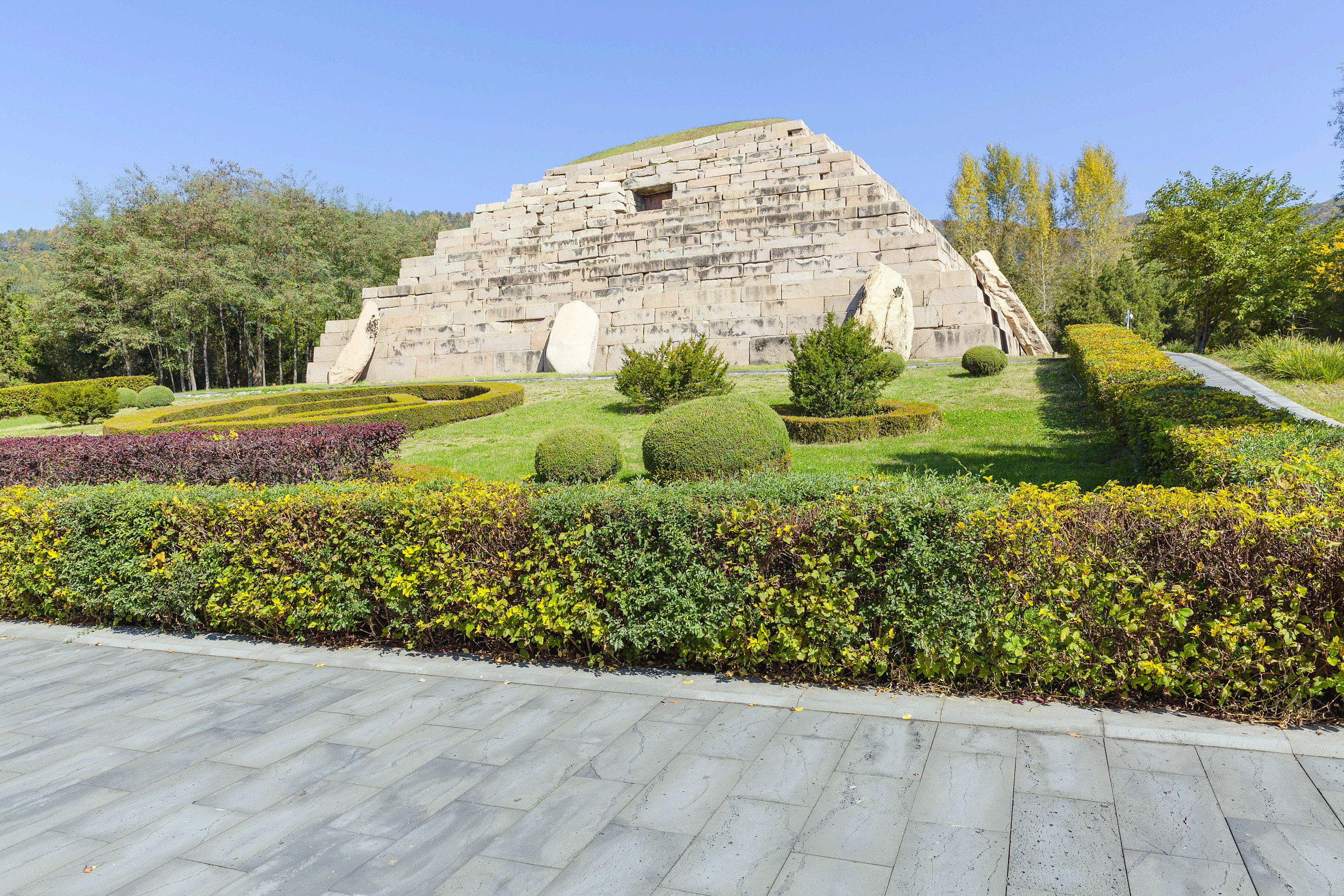 A scenic view of Tonghua Donggou Gumuqun