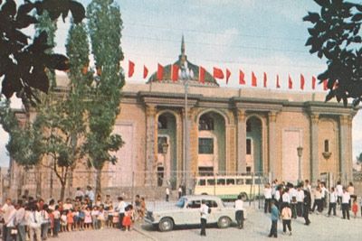 A scenic view of Urumqi Balujun Zhu Xinjiang Banshichu Jiuzhi