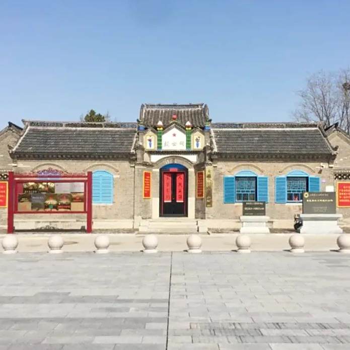 A scenic view of Weifang Changyi Xian Kangri Xunguo Lieshi Ci