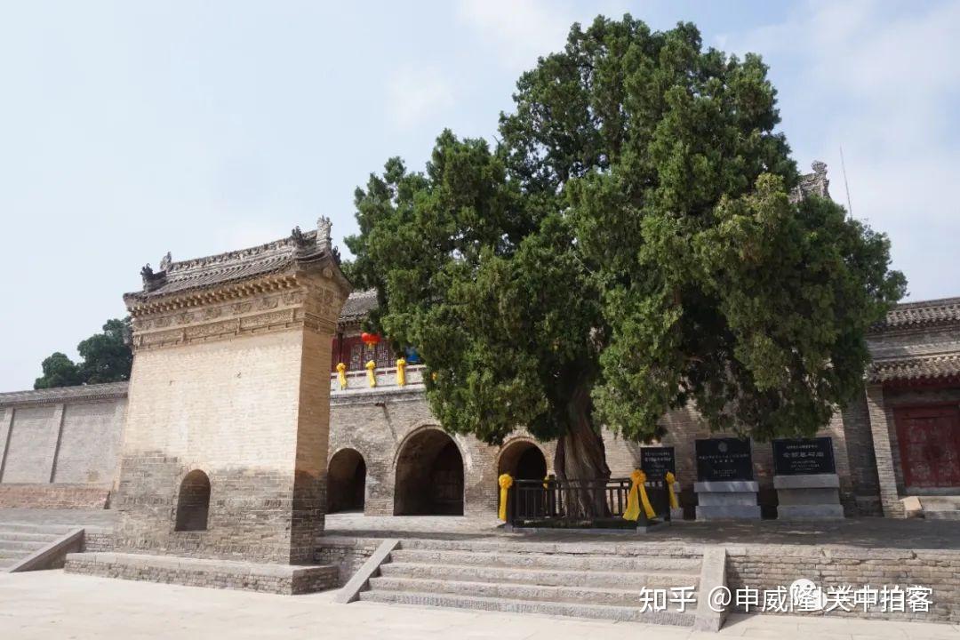 A scenic view of Weinan Cangjie Tomb And Temple