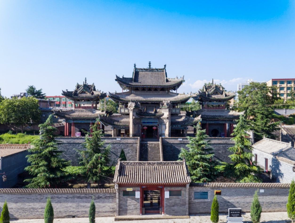 A scenic view of Weinan Chengcheng Chenghuang Temple Shenlou