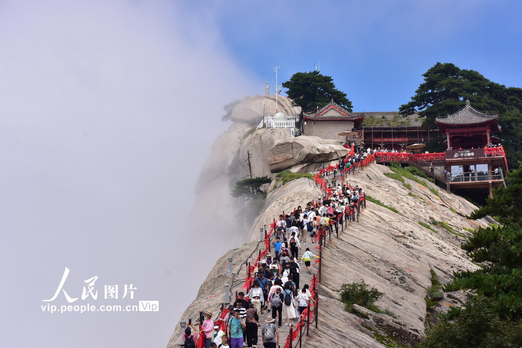 A scenic view of Weinan Fawang Temple