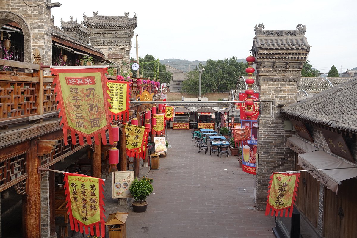A scenic view of Weinan Hancheng Dayu Temple