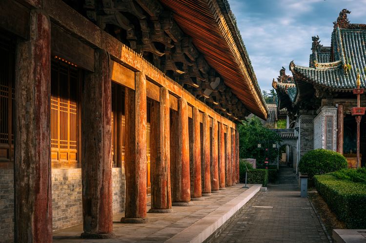 A scenic view of Weinan Hancheng Jiulang Temple