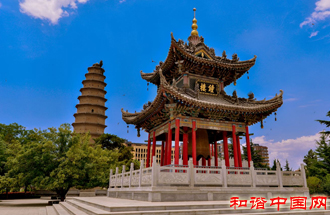 A scenic view of Weinan Heyang Qianjin Pagoda