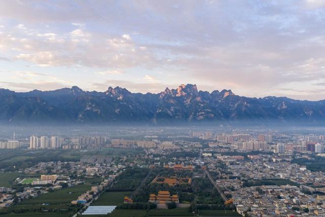 A scenic view of Weinan Northern Zhou Chengling Mausoleum