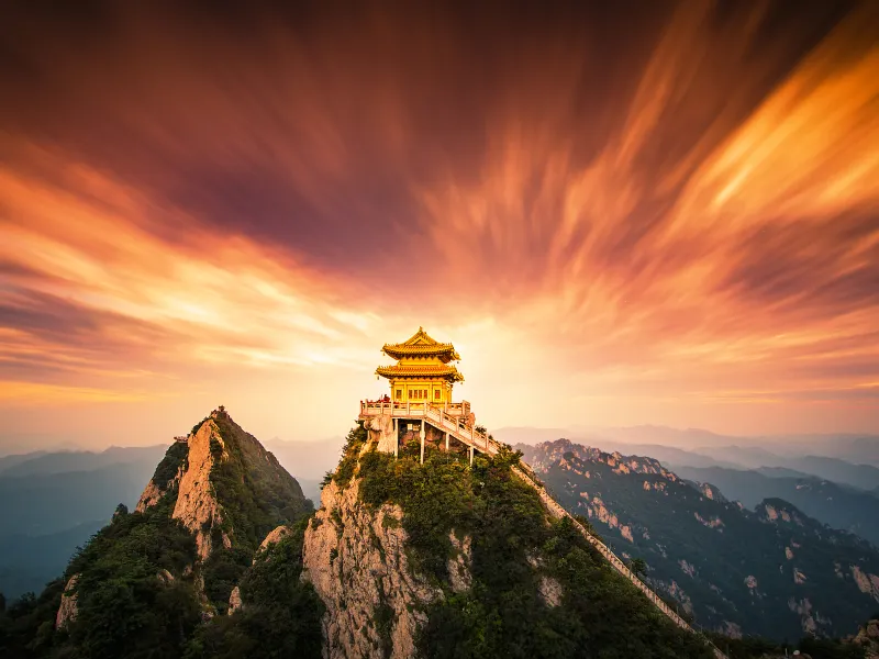 A scenic view of Weinan Qingshan Temple Main Hall