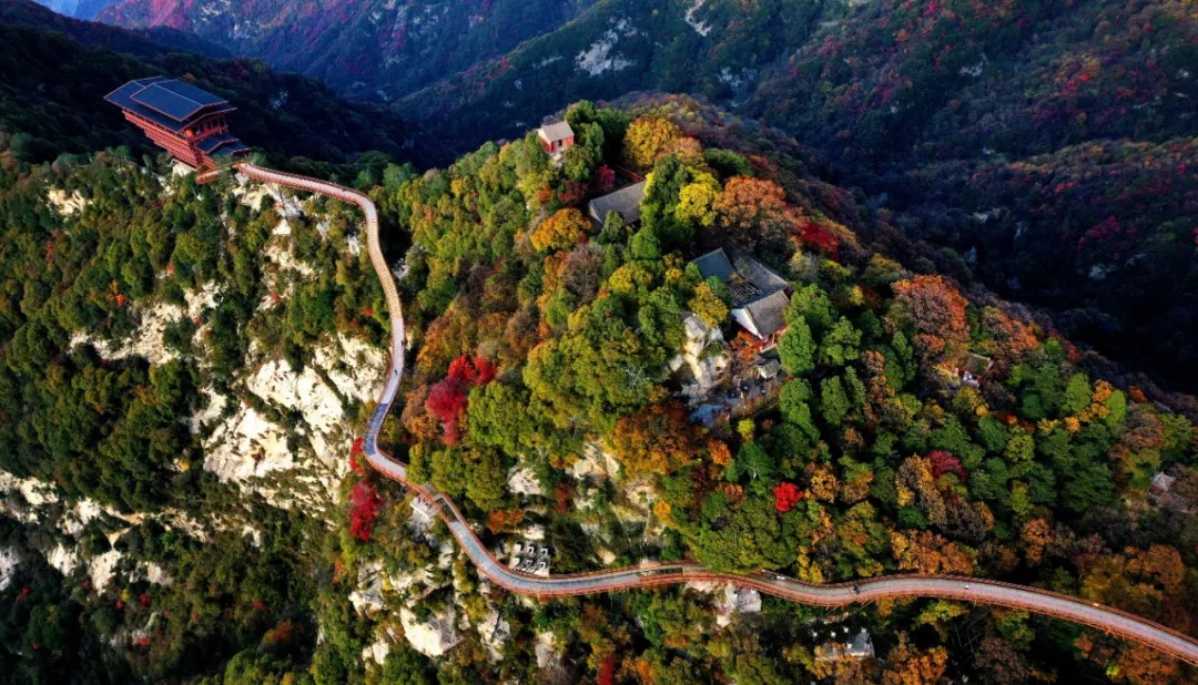 A scenic view of Weinan Yongyuanling Mausoleum