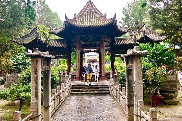 A scenic view of Weinan Yuhuang Houtu Temple