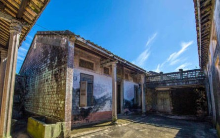 Explore Wenchang Hanjia Zhai: A Journey Through Hainan’s Architectural Wonders