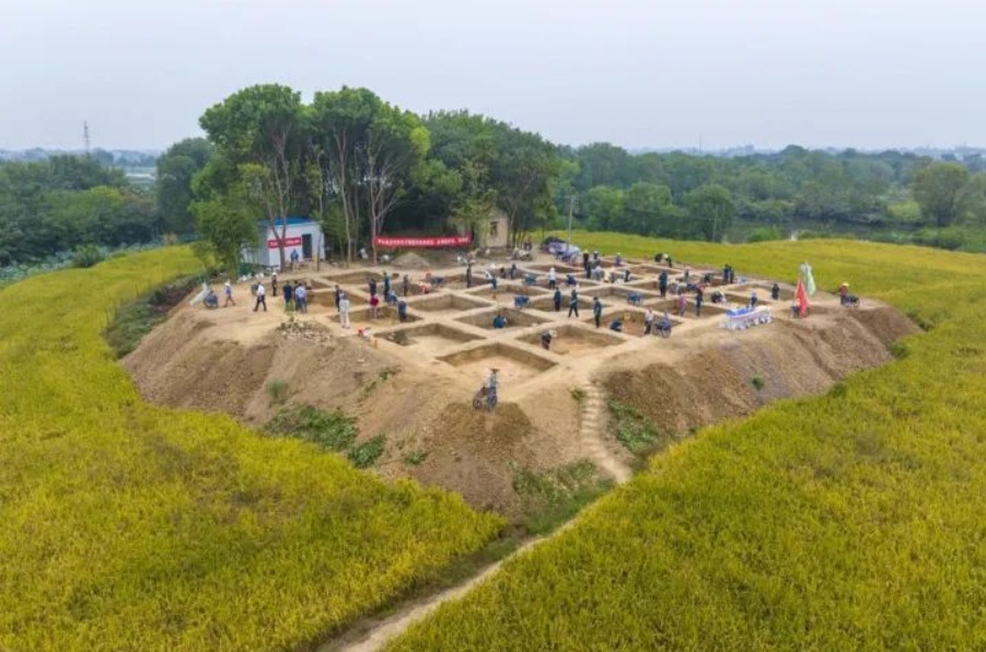 A scenic view of Wuhu Wannan Tudun Muqun