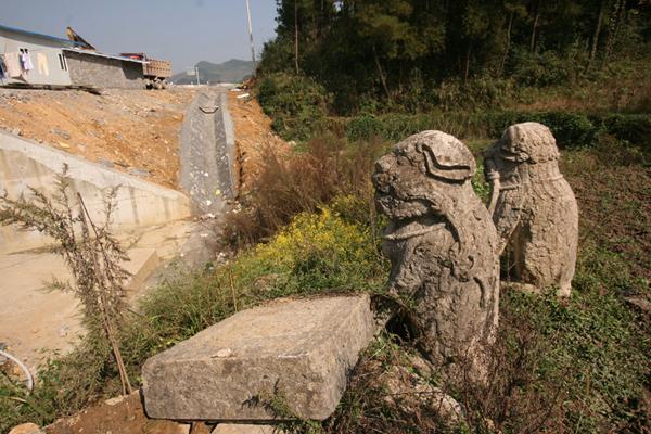 A scenic view of Wuwei Hantanpo Muqun