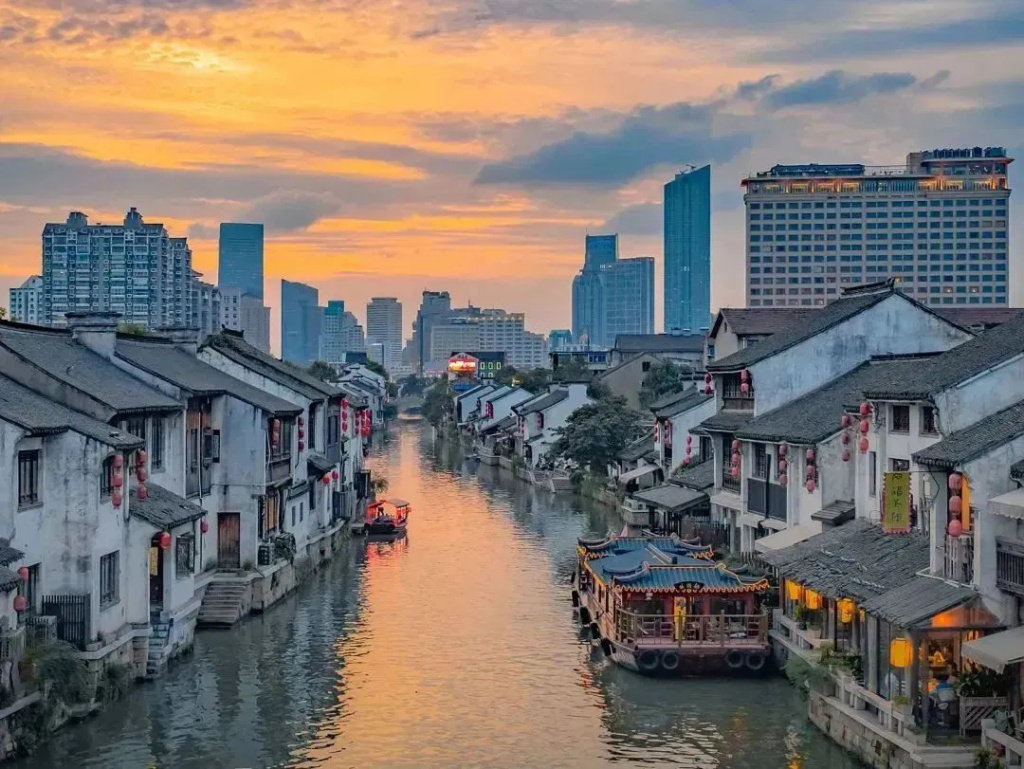 A scenic view of Wuxi Dayunhe Subitems