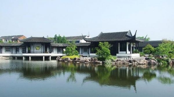 Wuxi Xuxiake Guju Ji Qingshantang Shike: A Hidden Gem of Jiangsu’s Culinary Scene