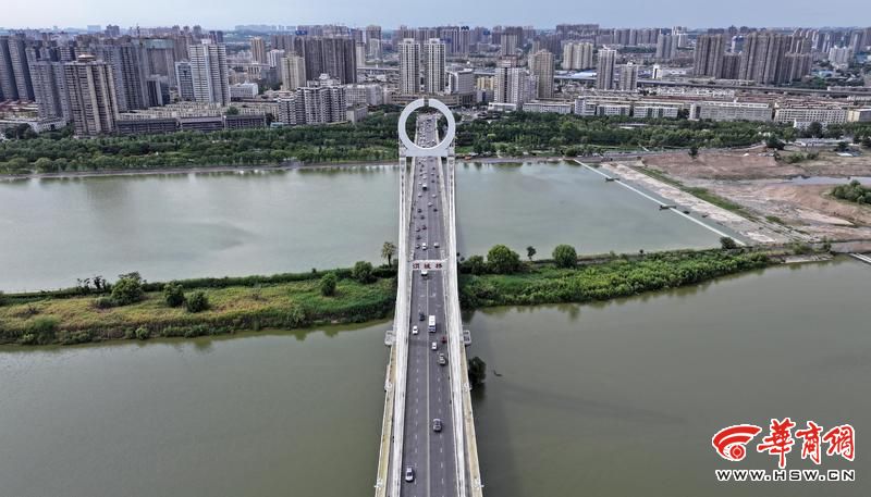 A scenic view of Xian Dongwei Bridge Site