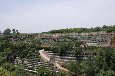 A scenic view of Xian Dou Empress Dowager Tomb