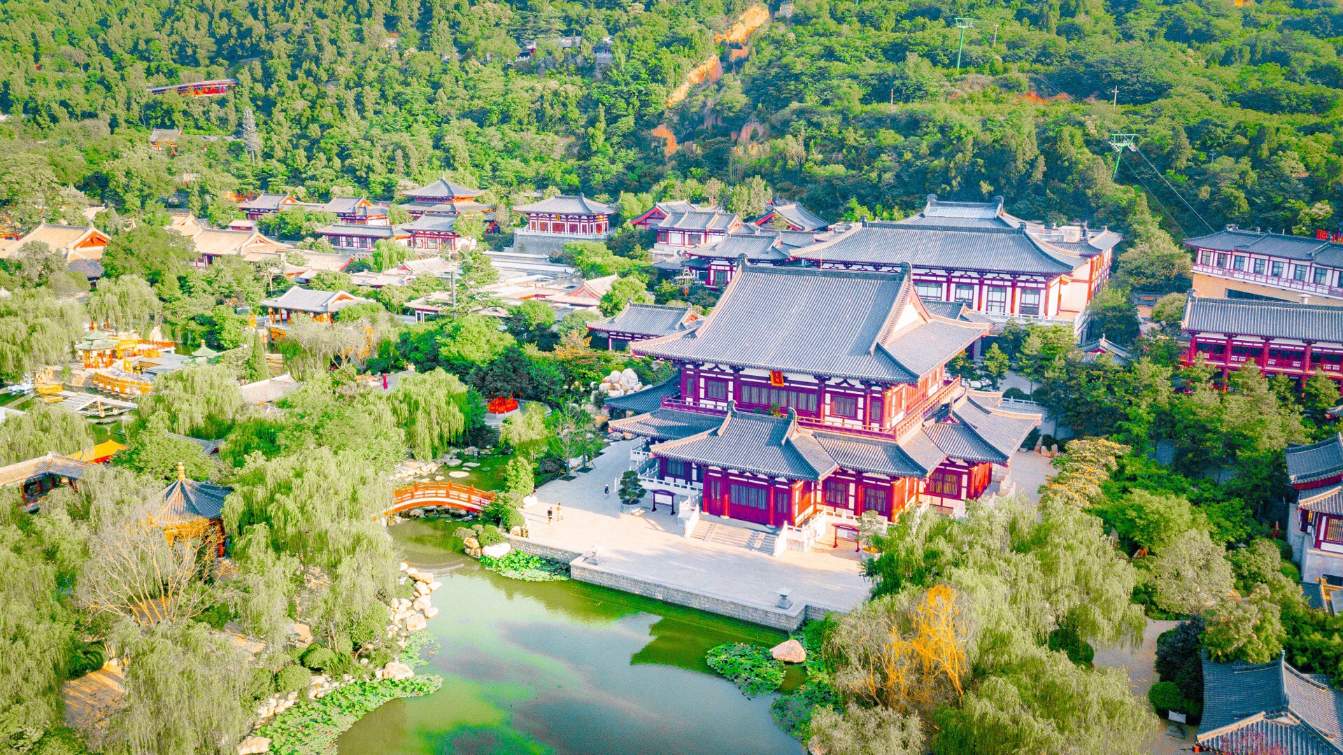 A scenic view of Xian Fenghao Site