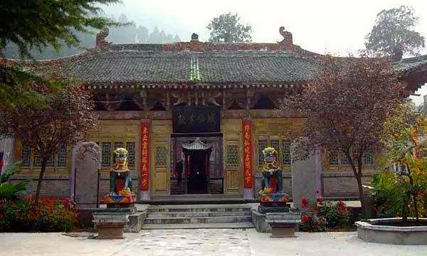Huxian Huayang Temple Dongyue Xiandian: A Must-Visit Spiritual Retreat in Xi’an, Shaanxi