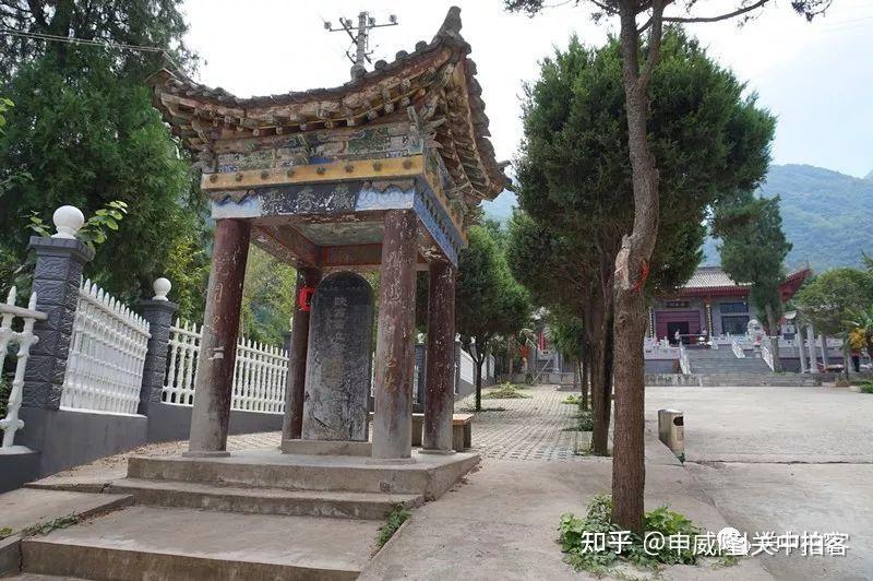 A scenic view of Xian Huxian Huayang Temple Dongyue Xiandian