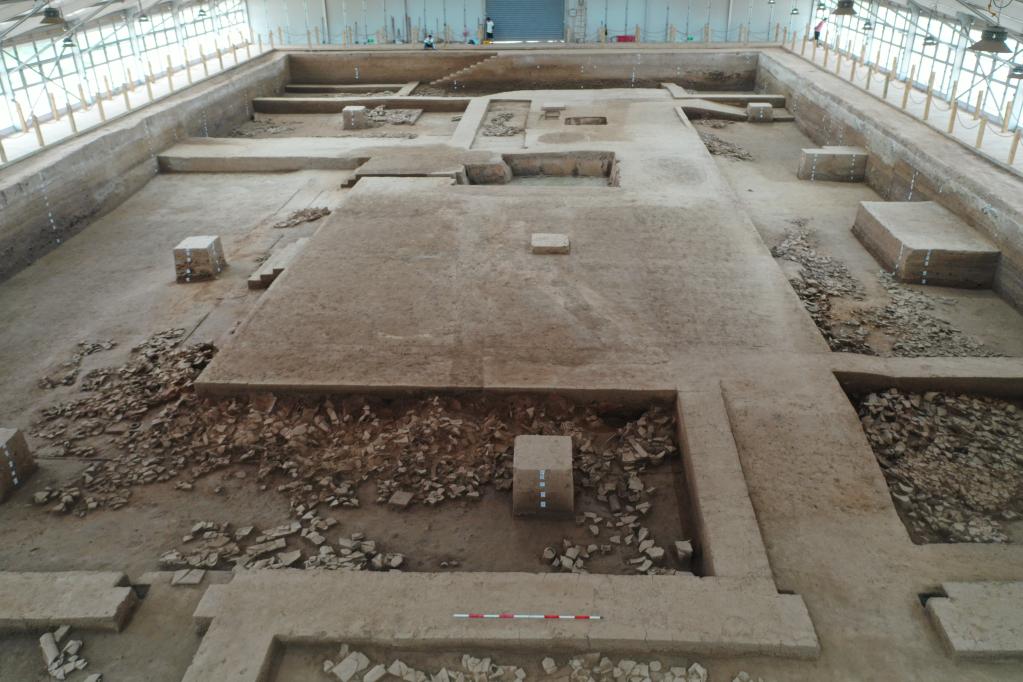 A scenic view of Xian Yueyang City Site