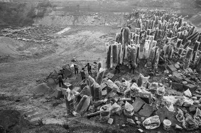A scenic view of Xian Zhongwei Bridge Site