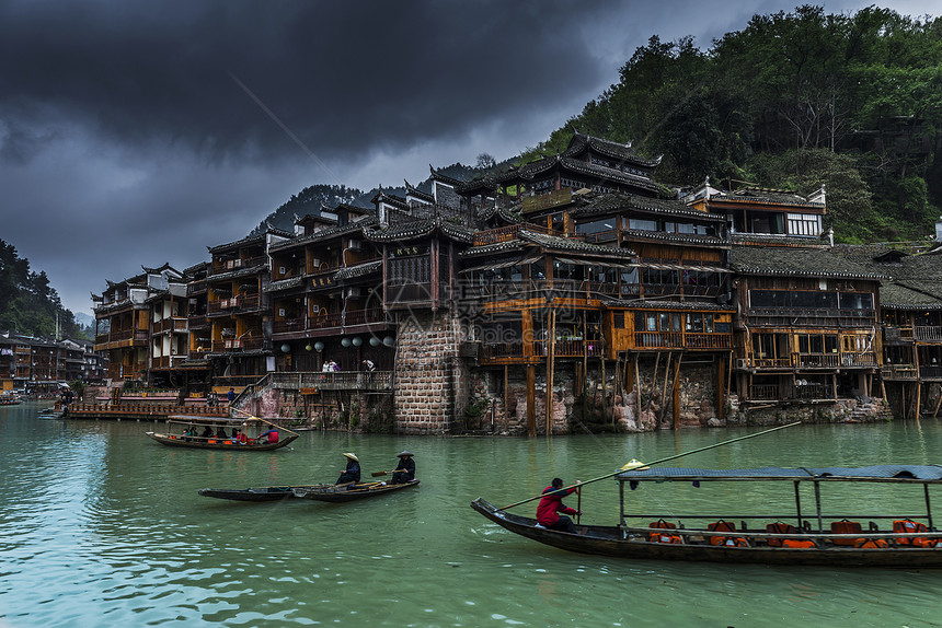 A scenic view of Xiangxi Fenghuang Guchengbao