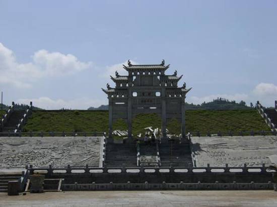 A scenic view of Xiangxi Liye Daban Yizhi Muqun