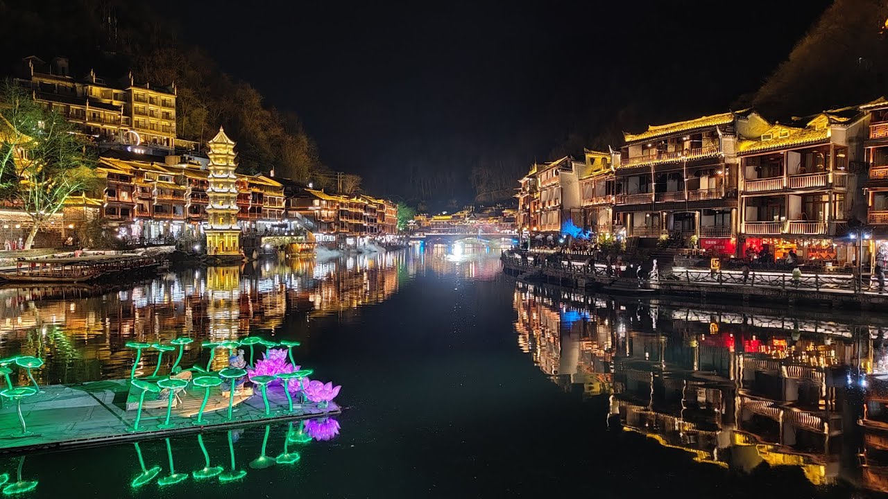 A scenic view of Xiangxi Weijiazhai Gucheng Yizhi