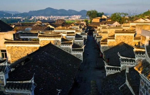 A scenic view of Xiangxi Weijiazhai Gucheng Yizhi