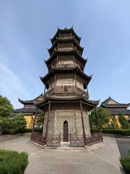A scenic view of Xianyang Baoben Temple Pagoda