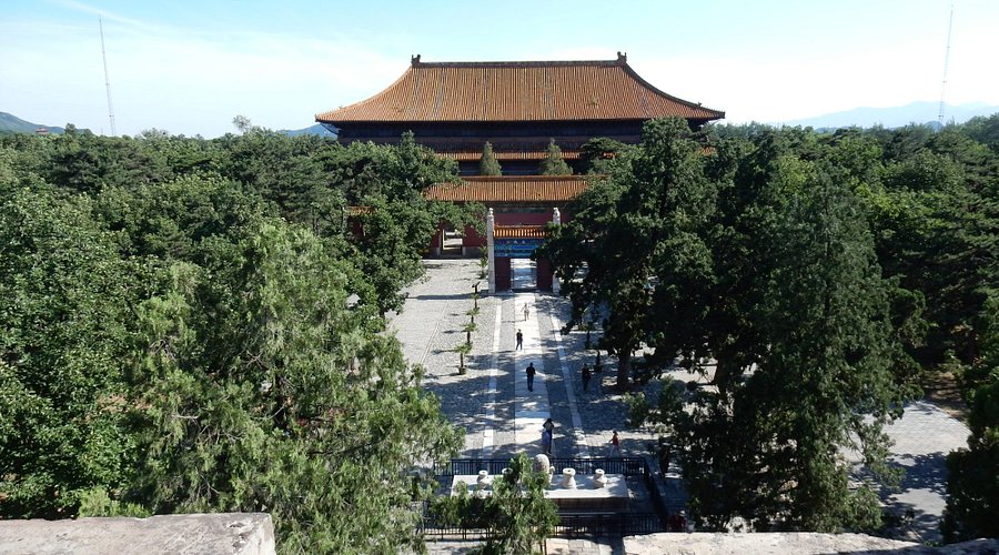 A scenic view of Xianyang Changling Mausoleum