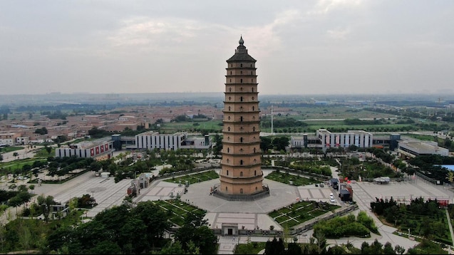 A scenic view of Xianyang Jingyang Chongwen Pagoda