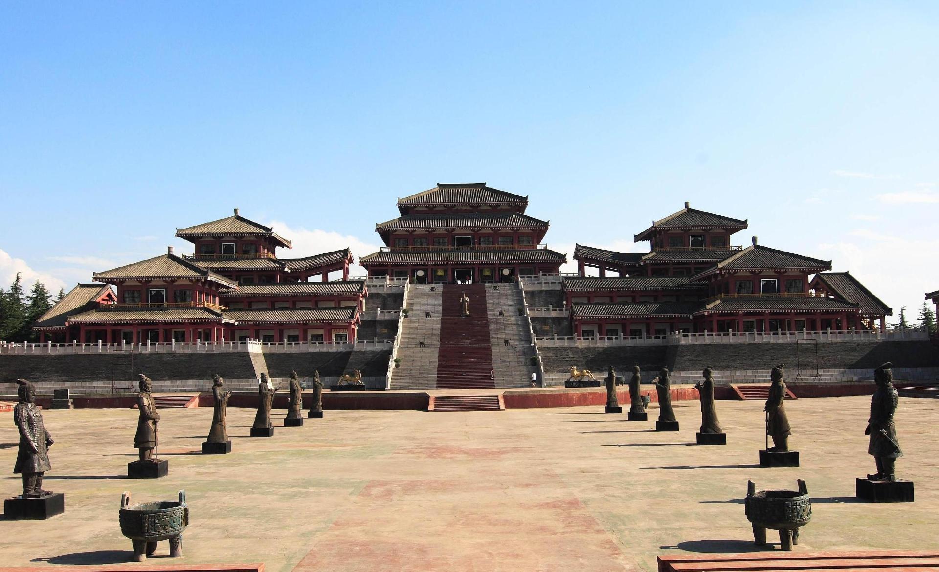 A scenic view of Xianyang Qin Xianyang City Site