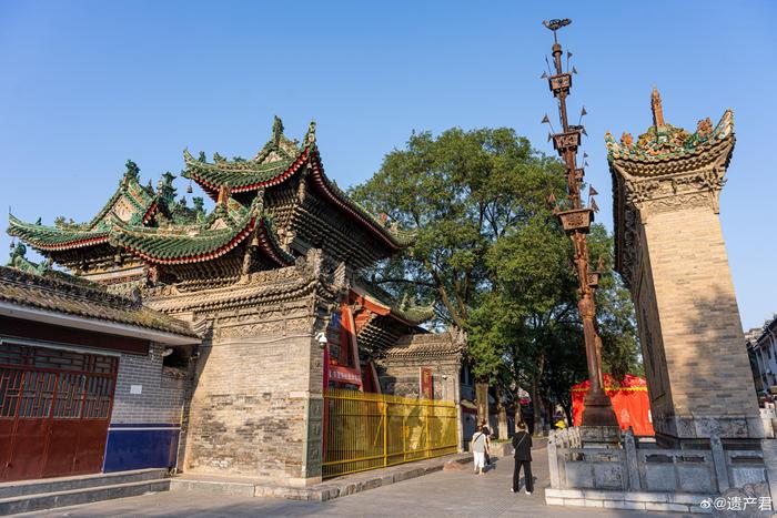 A scenic view of Xianyang Sanyuan Chenghuang Temple