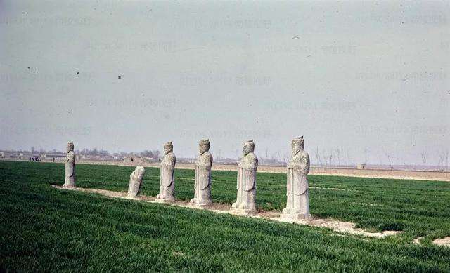 A scenic view of Xianyang Shunling Mausoleum