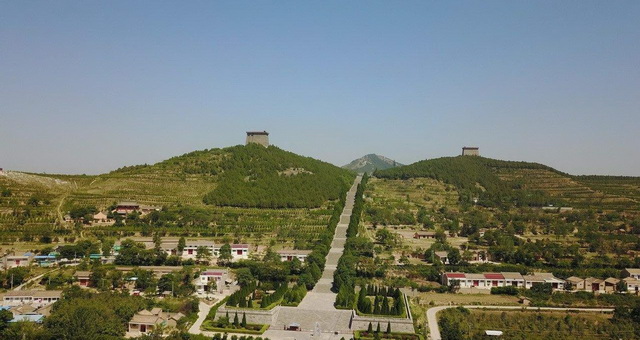 A scenic view of Xianyang Xingningling Mausoleum