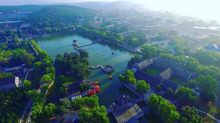 A scenic view of Xinxiang Baiquan