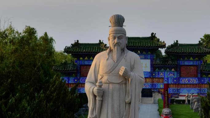 A Traveler’s Guide to Xinxiang Biganmiao: Where Tradition Meets Tranquility in Henan
