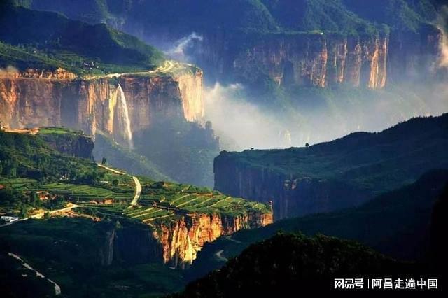 A scenic view of Xinxiang Tianwangsishanjita