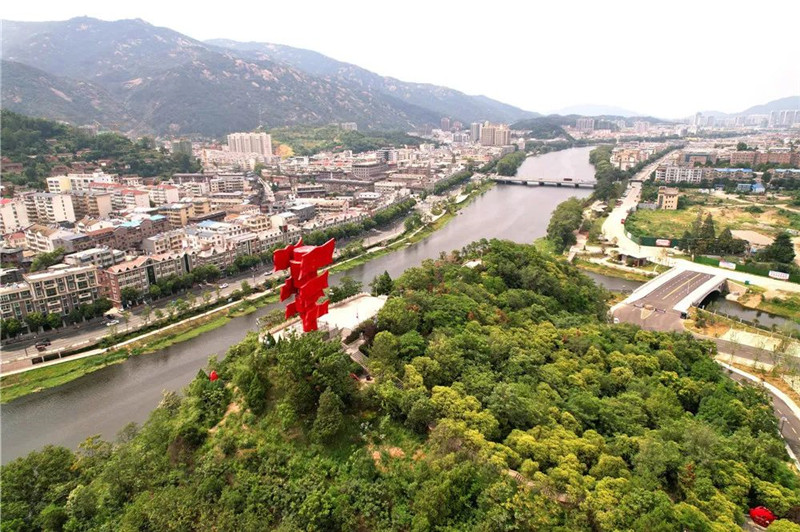 A scenic view of Xinyang Hongershiwujunchangzhengchufadi