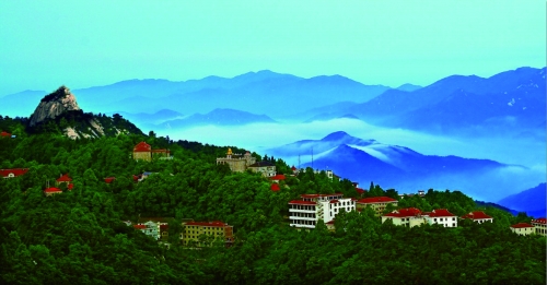 Xinyang Jigongshanjindaijianzhuqun: The Perfect Destination for Nature Lovers and Adventure Seekers