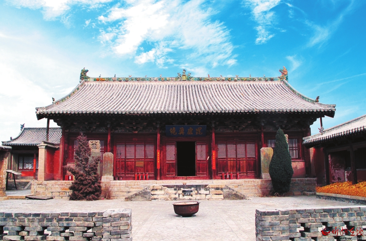 A scenic view of Xinzhou Fanshi Zhengjue Temple Main Hall