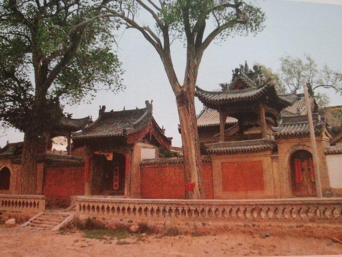 A scenic view of Xinzhou Gongzhu Temple